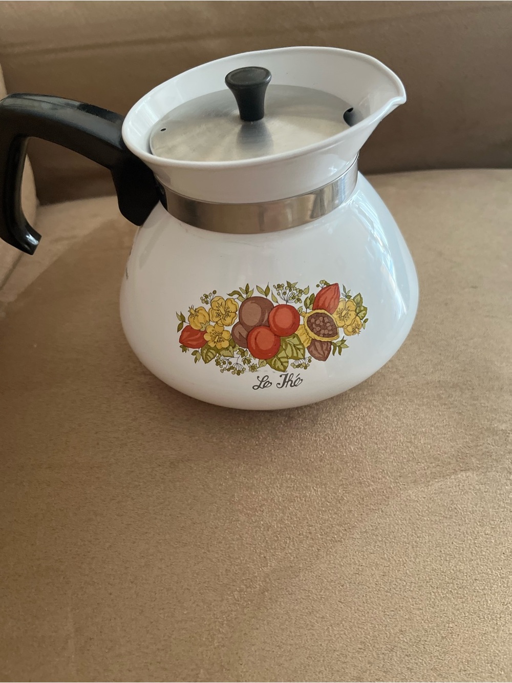 Rare 70’s Vintage Corning Ware P-104 Tea Pot w/Lid stamped.